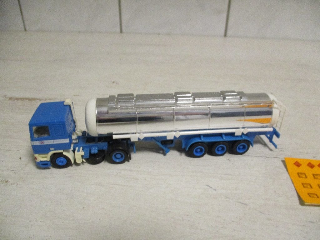 Herpa Bos met Bulk oplegger, Hobby en Vrije tijd, Ophalen of Verzenden, Zo goed als nieuw, Bus of Vrachtwagen, Herpa