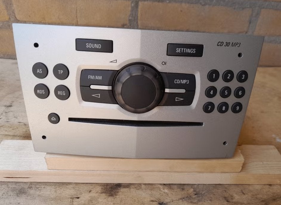 OPEL RADIO CD - Model: CD30 MP3 - CORSA D - Lees Advertentie, Verzenden, Gebruikt