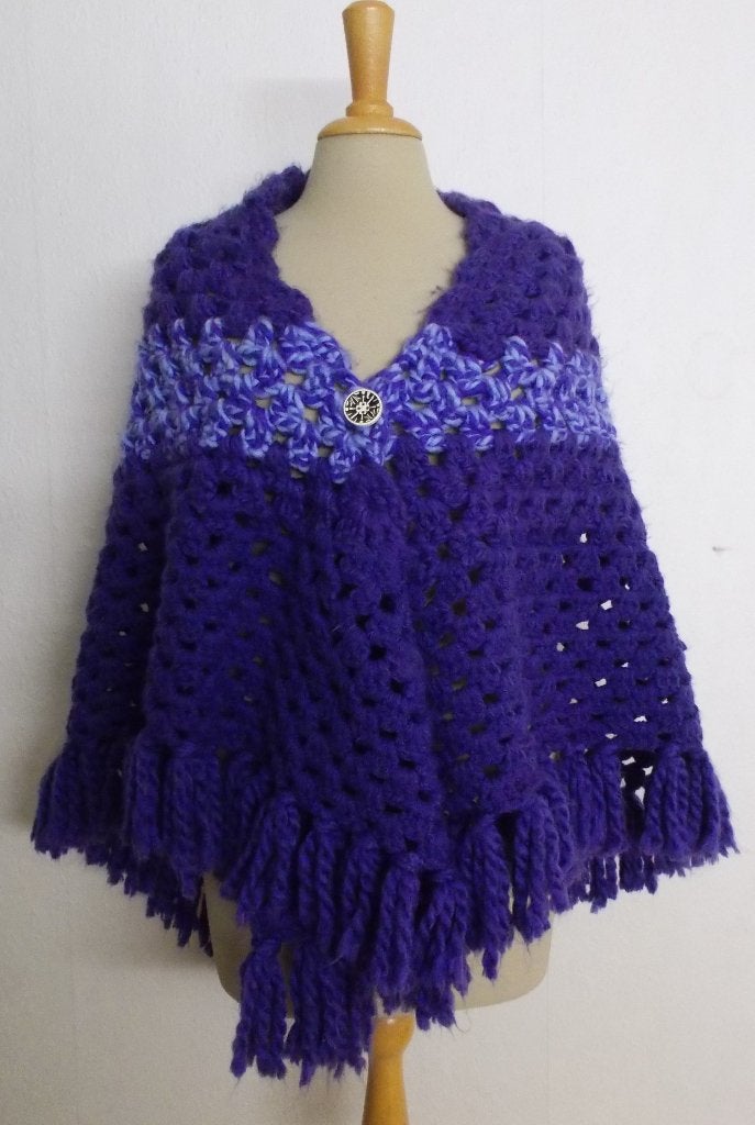 Handmade paarse poncho/stola/omslagdoek, Verzenden, Zo goed als nieuw, Maat 42/44 (L), Paars