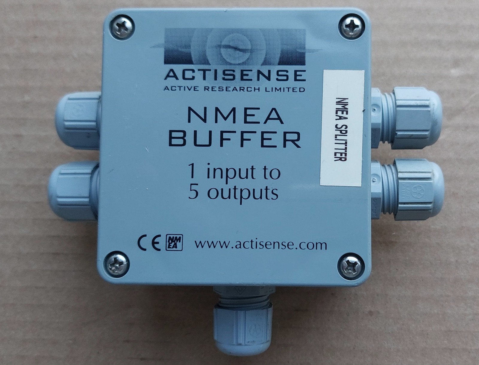 Actisense - NBF-1 - NMEA0183 Buffer 1 Input to 5 Outputs, Ophalen of Verzenden, Zo goed als nieuw, Kabel of Apparatuur