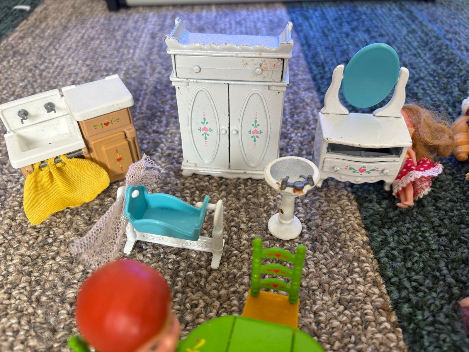 Grote collectie poppen en poppenhuismeubels, Ophalen, Gebruikt, Barbie