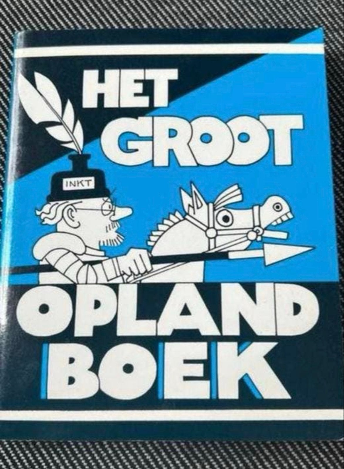 Het Grote Opland Boek - Een verzameling van zijn beste werk, Ophalen of Verzenden, Gelezen, Nederland