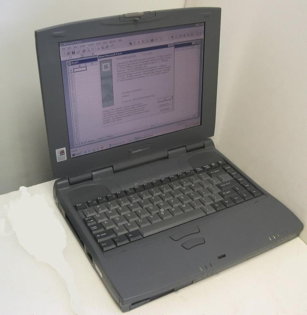 TOSHIBA Satellite 2140 CDS onderdelen, Ophalen of Verzenden, Gebruikt, Toshiba
