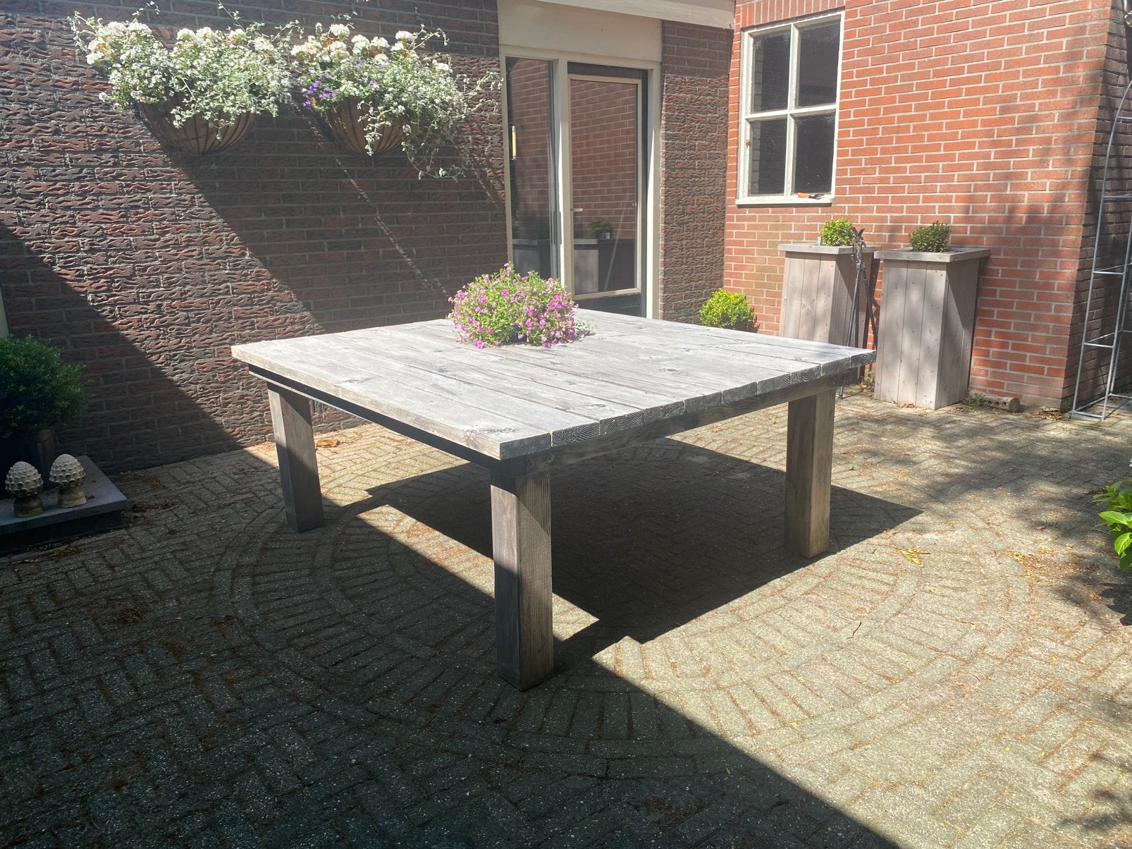 Robuuste tuintafel 1.87m  x 1.60m, Tuin en Terras, Tuintafels, Ophalen, Zo goed als nieuw, Rechthoekig, Hout