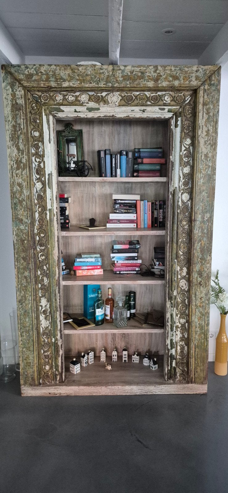 Unieke handgemaakte houten boekenkast uit India, Huis en Inrichting, Ophalen, Met plank(en), Gebruikt, 200 cm of meer
