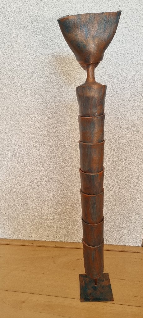 beeld, Antiek en Kunst, Kunst | Beelden en Houtsnijwerken, Ophalen, 50 - 100 cm, Op sokkel, Overige materialen
