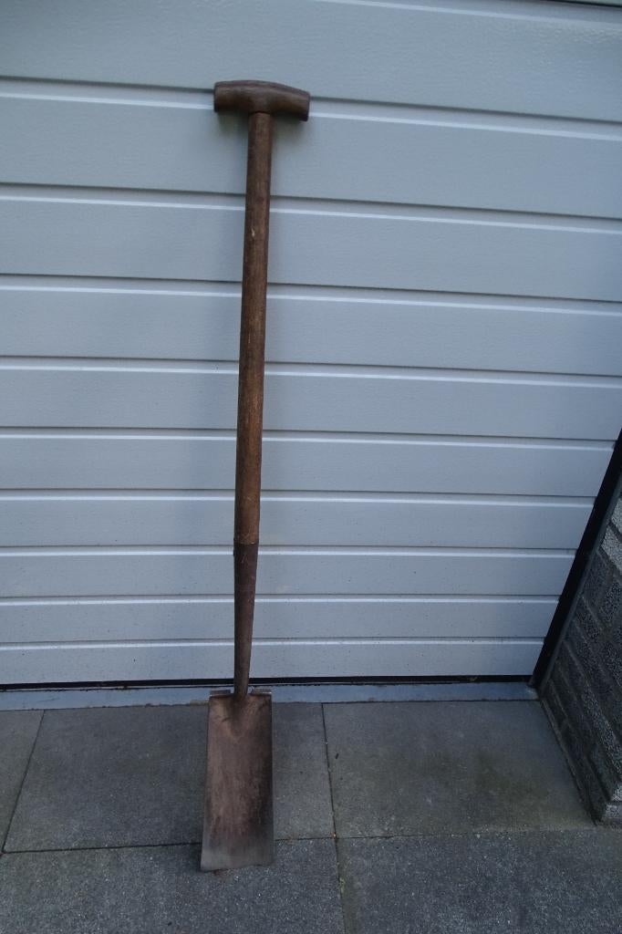 trottoirbandspade / kabelspade / sleuvenspade, Ophalen, Gebruikt, Spade