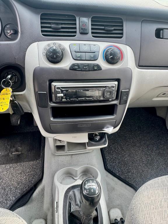 Hyundai TRAJET 2.0i CVVT Dynamic Summer 7PERS RIJDT GOED EXP, Auto's, Voorwielaandrijving, 4 cilinders, 7 stoelen, Handgeschakeld