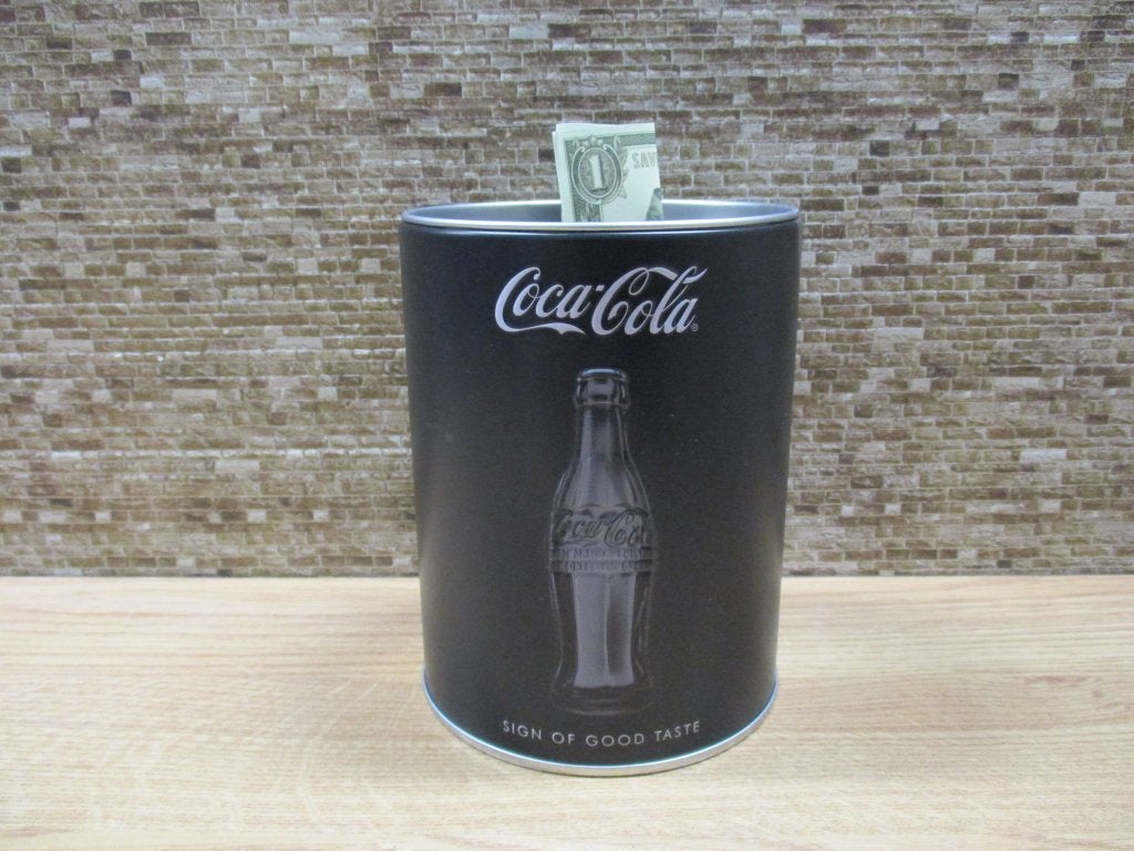 spaarpot coca cola zwart/wit, inhoud 1 liter, Ophalen of Verzenden, Nieuw, Metaal of Blik, Overige thema's