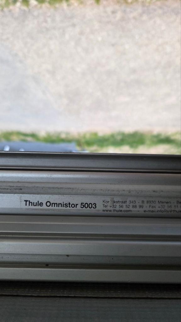 Luifel voor camper, Thule., Ophalen, Zo goed als nieuw, 200 cm of meer