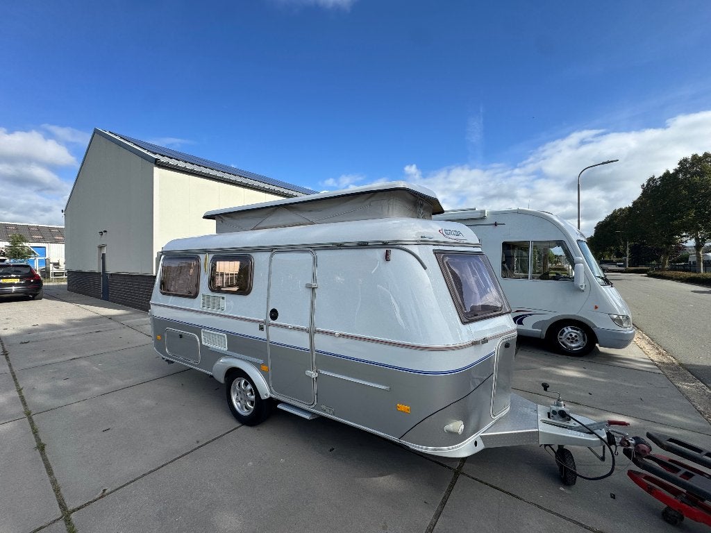Eriba Touring GT Familia  2006  Hefdak  4 slaapplaatsen, Voortentlamp, Standaardzit, Bedrijf, 4 tot 5 meter