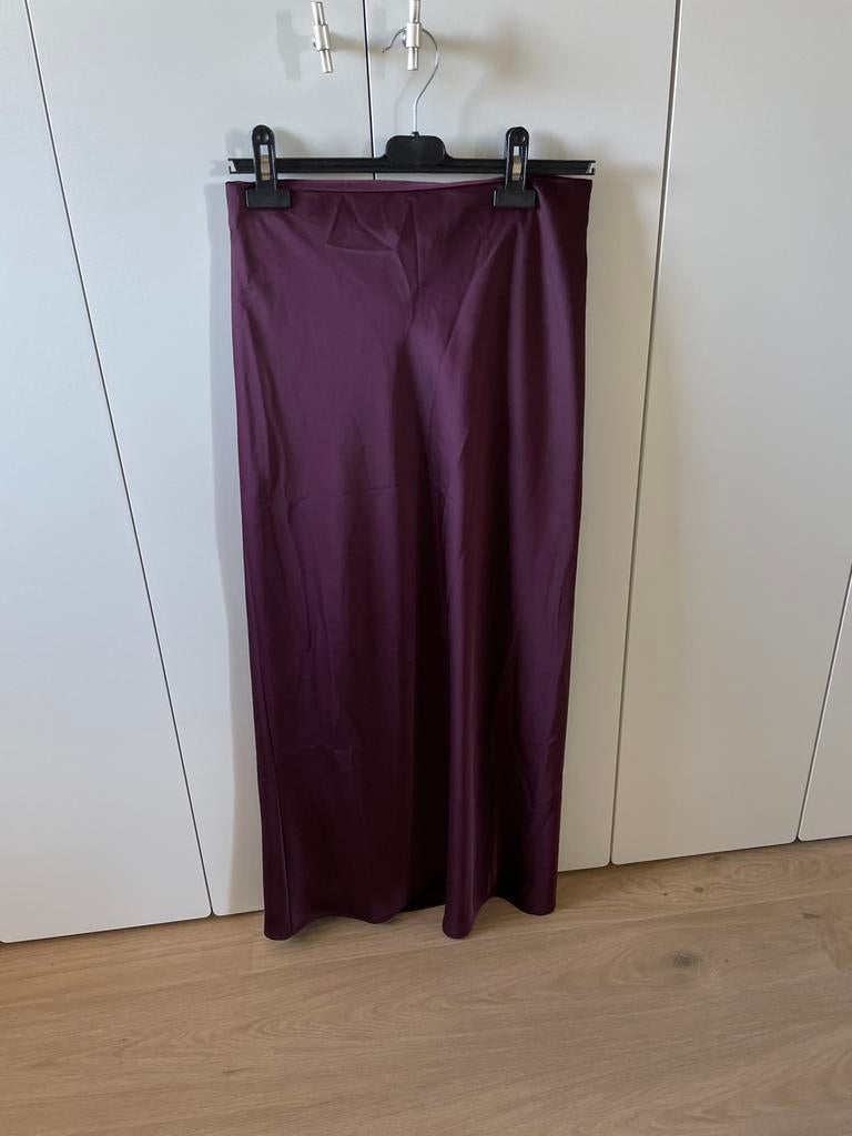 Lonneke Nooteboom Shoeby bordeaux lange rok maat M, Kleding | Dames, Rokken, Maat 38/40 (M), Overige kleuren, Ophalen of Verzenden