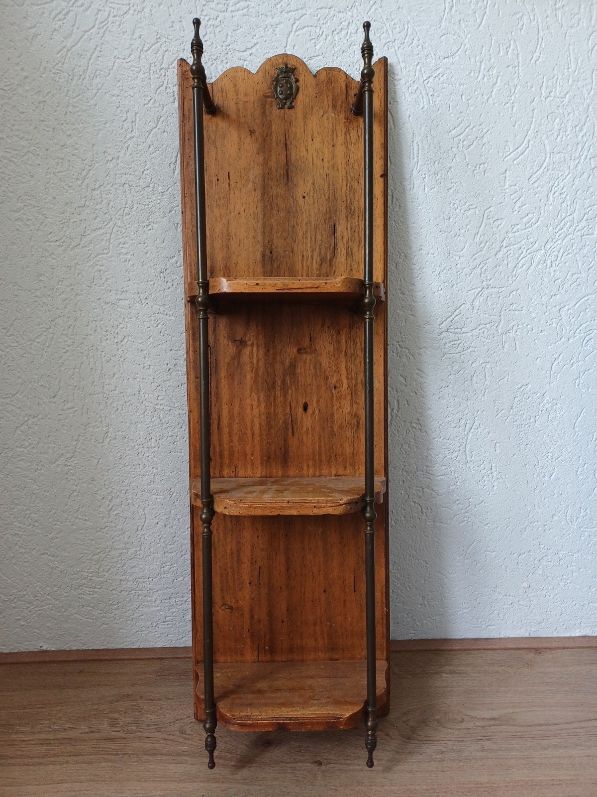 Wandrek schap etagere, Ophalen