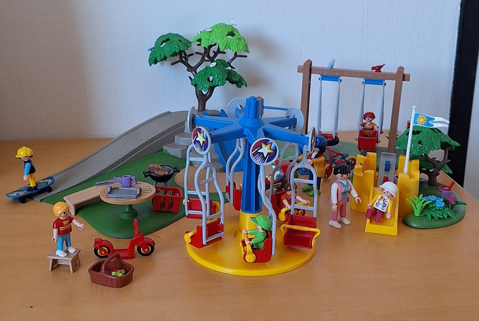 Playmobil City Life Speeltuin 5024, Gebruikt, Complete set, Overige typen, Ophalen of Verzenden