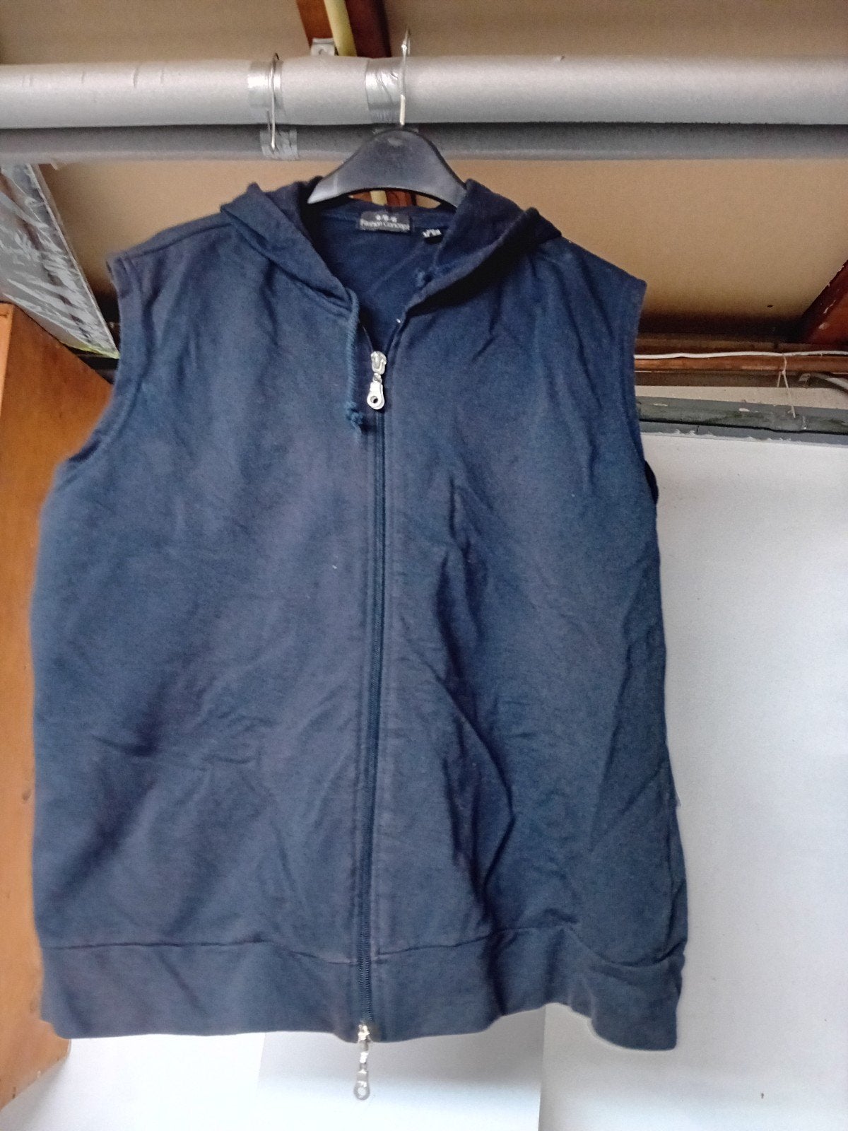 Mouwloos zwart vestje mt.42/44., Ophalen of Verzenden, Zo goed als nieuw, Maat 42/44 (L), Zwart