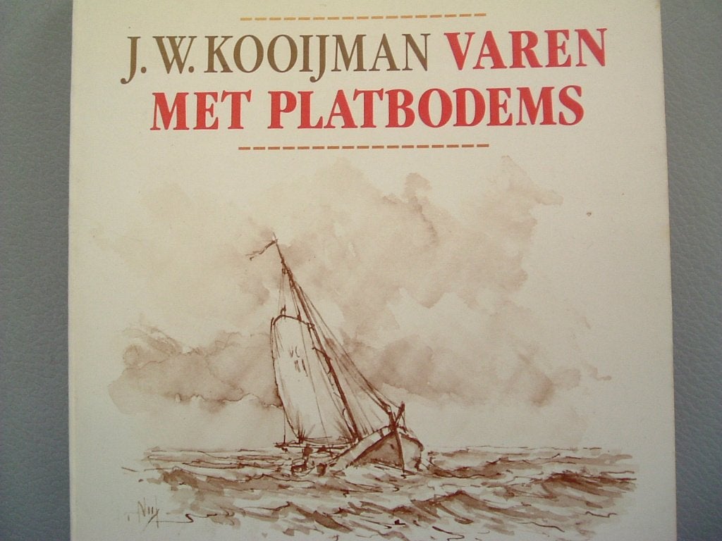 Varen met platbodems - Kooijman - 1987., Ophalen of Verzenden, Gebruikt, Zeilboot, Boek of Tijdschrift