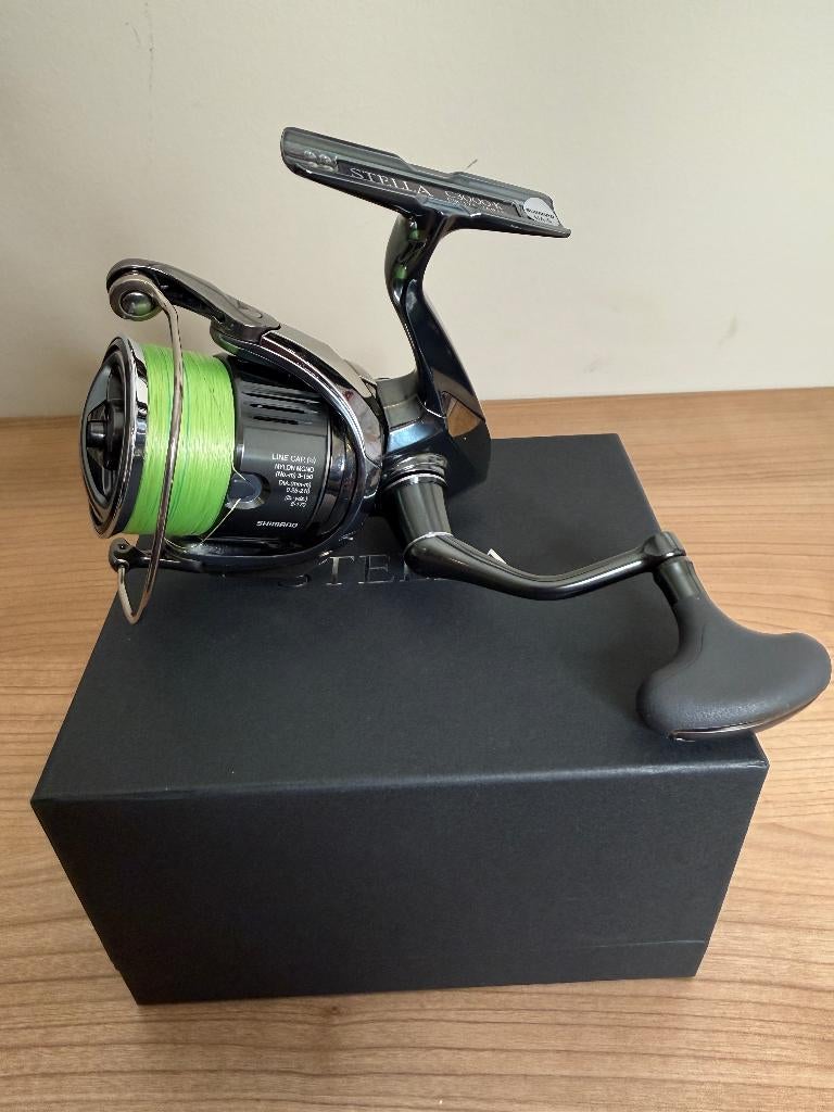 Shimano Stella FK C3000 Top spinningmolen in doos, Watersport en Boten, Hengelsport | Roofvissen, J, Molen, Ophalen of Verzenden