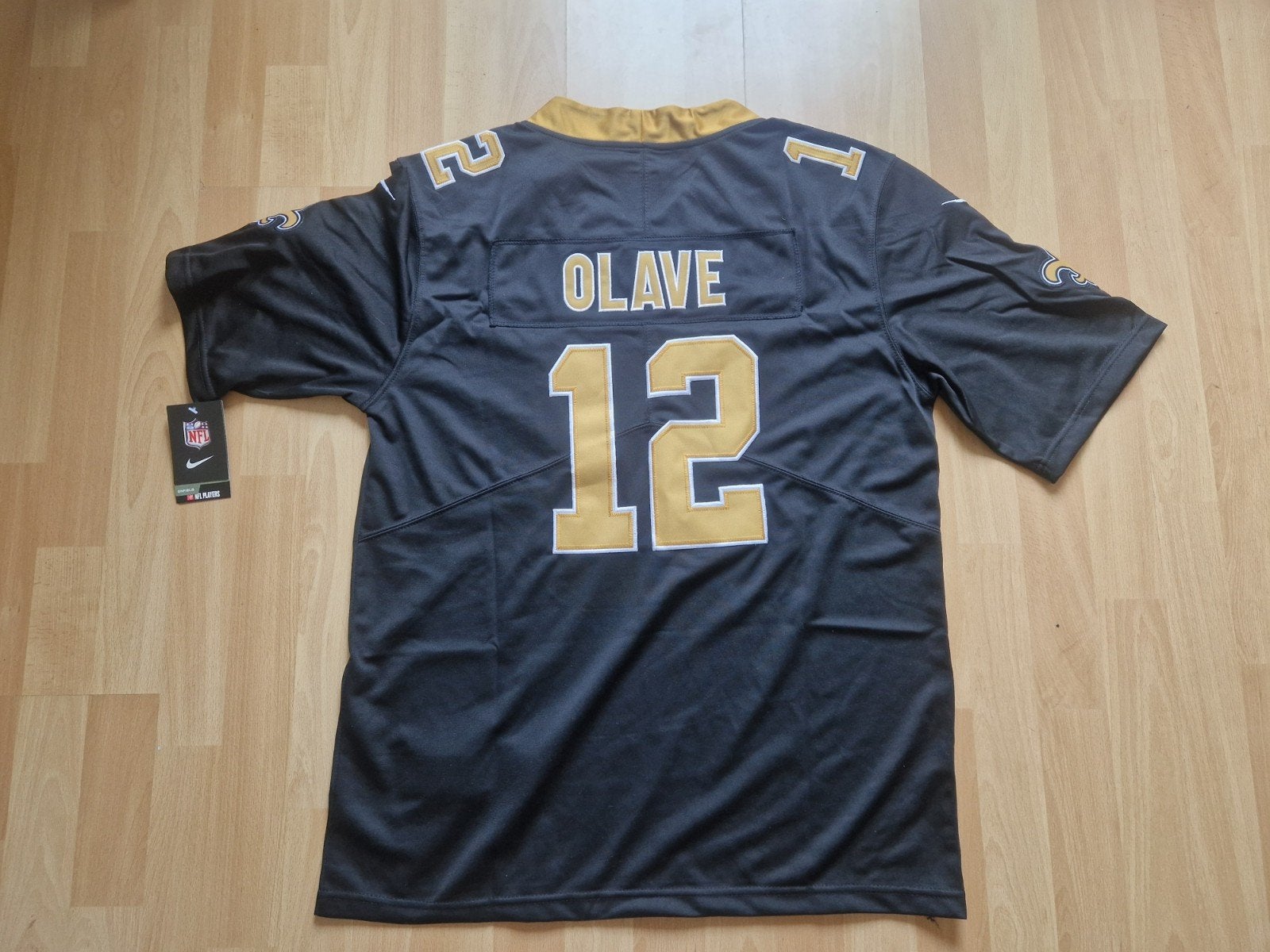 Nieuw NFL shirt maat M Chris Olave van de New Orleans Saints, Overige typen, Nike, Nieuw, Verzenden