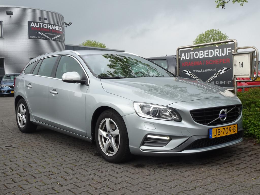Volvo V60 1.5 T3 R-Design autom. (bj 2016, automaat), Euro 6, 4 cilinders, Origineel Nederlands, 154 pk