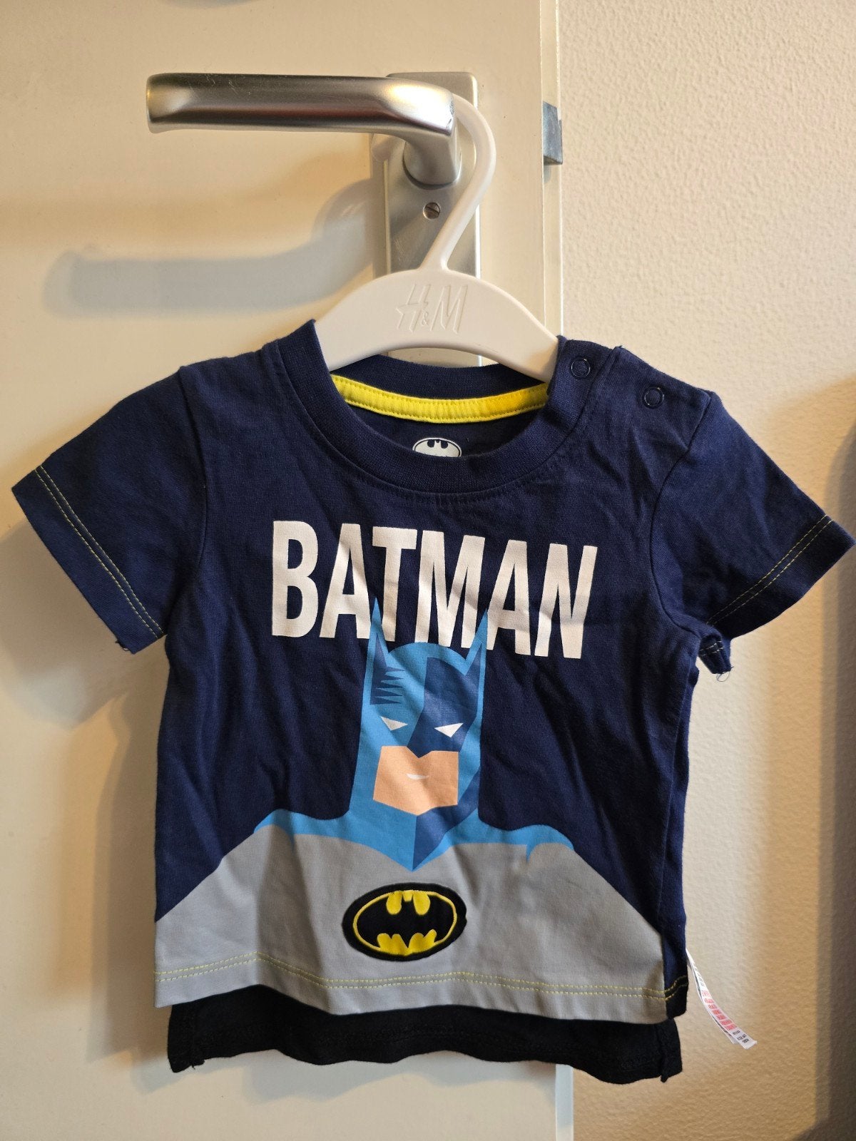 Batman T-shirt met afneembare cape - Maat 74, Gebruikt, Ophalen of Verzenden, Primark, Jongetje