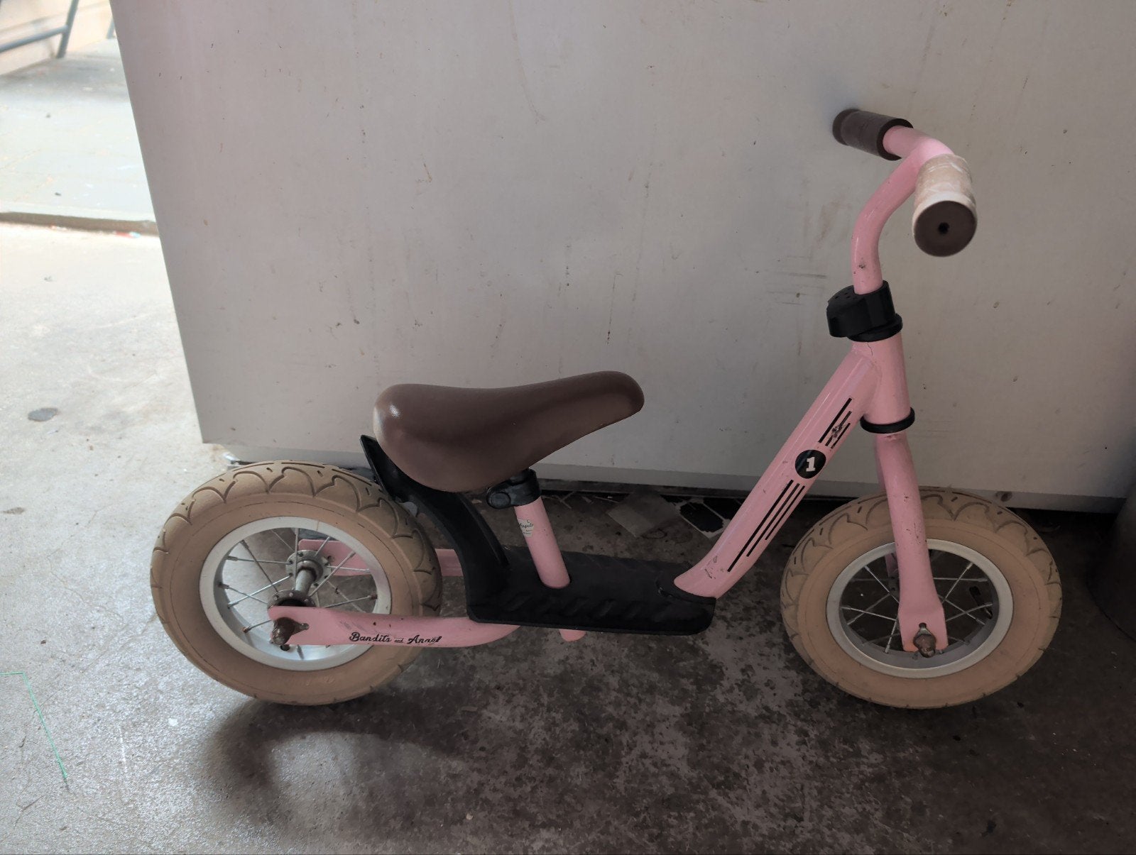 Roze meisjes loopfiets Bandits & Angels, Ophalen, Gebruikt, Loopfiets