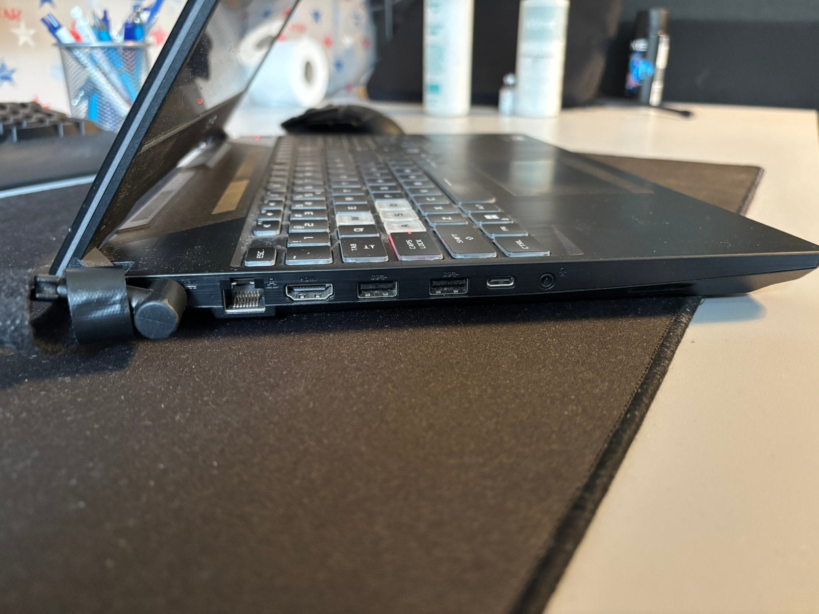 Foto 5 van ASUS TUF Gaming A15 – Ryzen 7 / RTX 3050 / 16GB / 512GB SSD