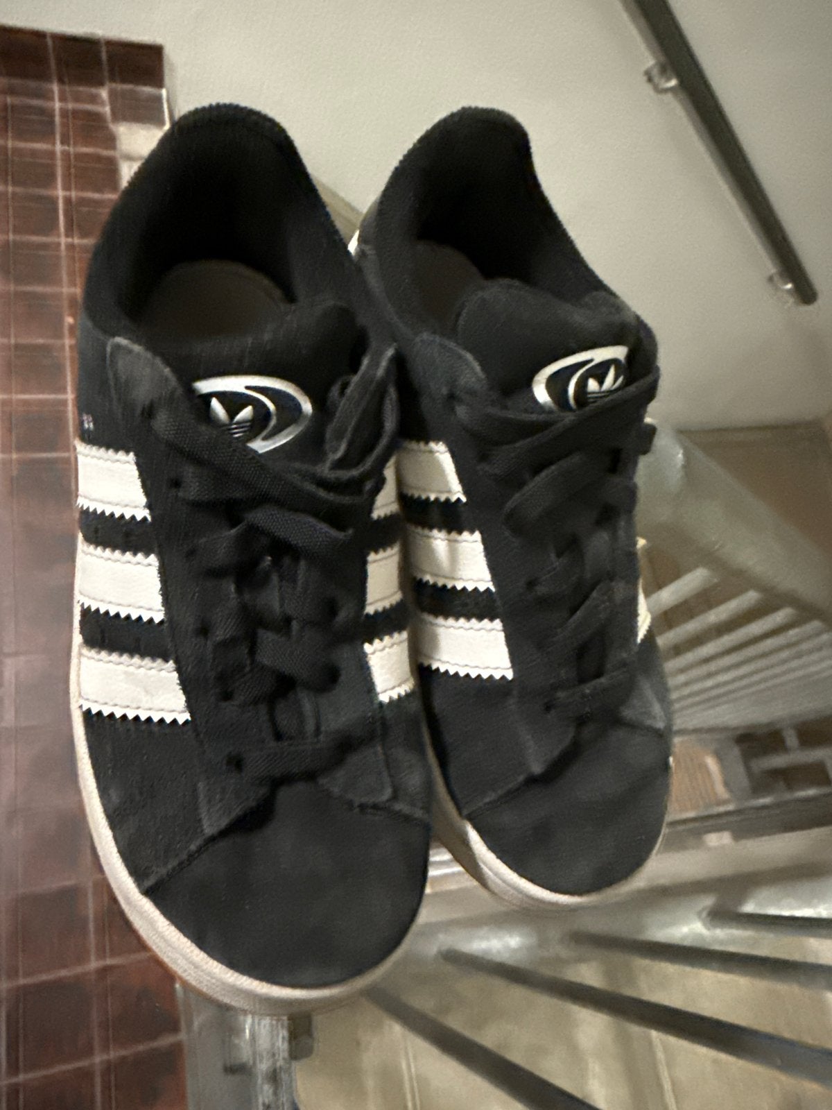 Adidas Campus sneakers maat 33.5 - Zwart/Wit, Ophalen of Verzenden, Gebruikt, Jongen of Meisje, Schoenen