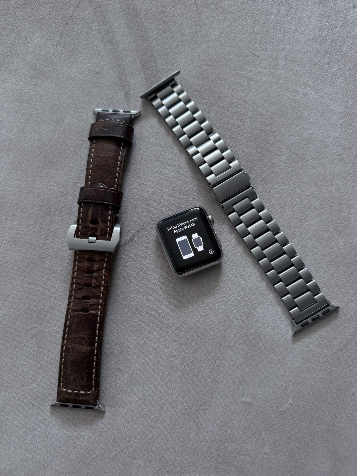 Apple watch, Sieraden, Tassen en Uiterlijk, Verzenden, Zo goed als nieuw, Leer, Overige merken