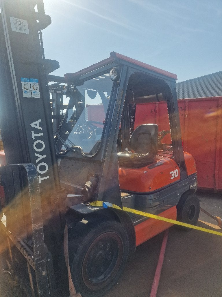 Toyota, 3000 tot 4000 kg, Ophalen, LPG, TOYOTA