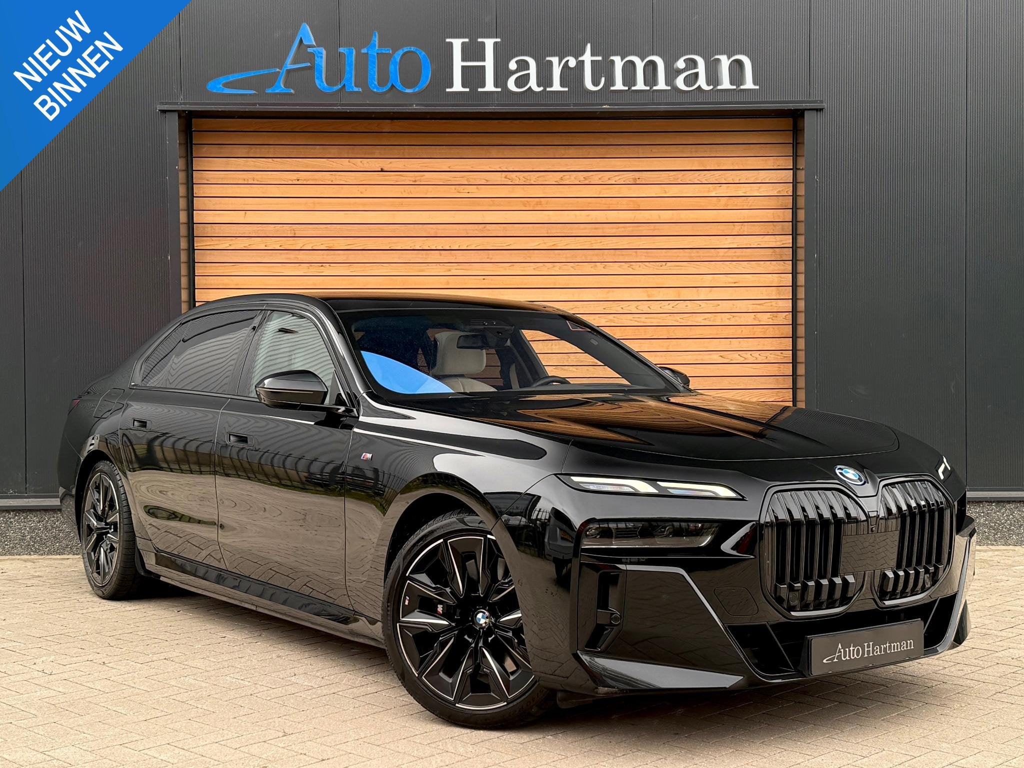 BMW 7-serie 750e xDrive M-Sport MASSAGE|INNOVATIE-PACK|SKYLO, Automaat, Gebruikt, Zwart, Plug-in hybride