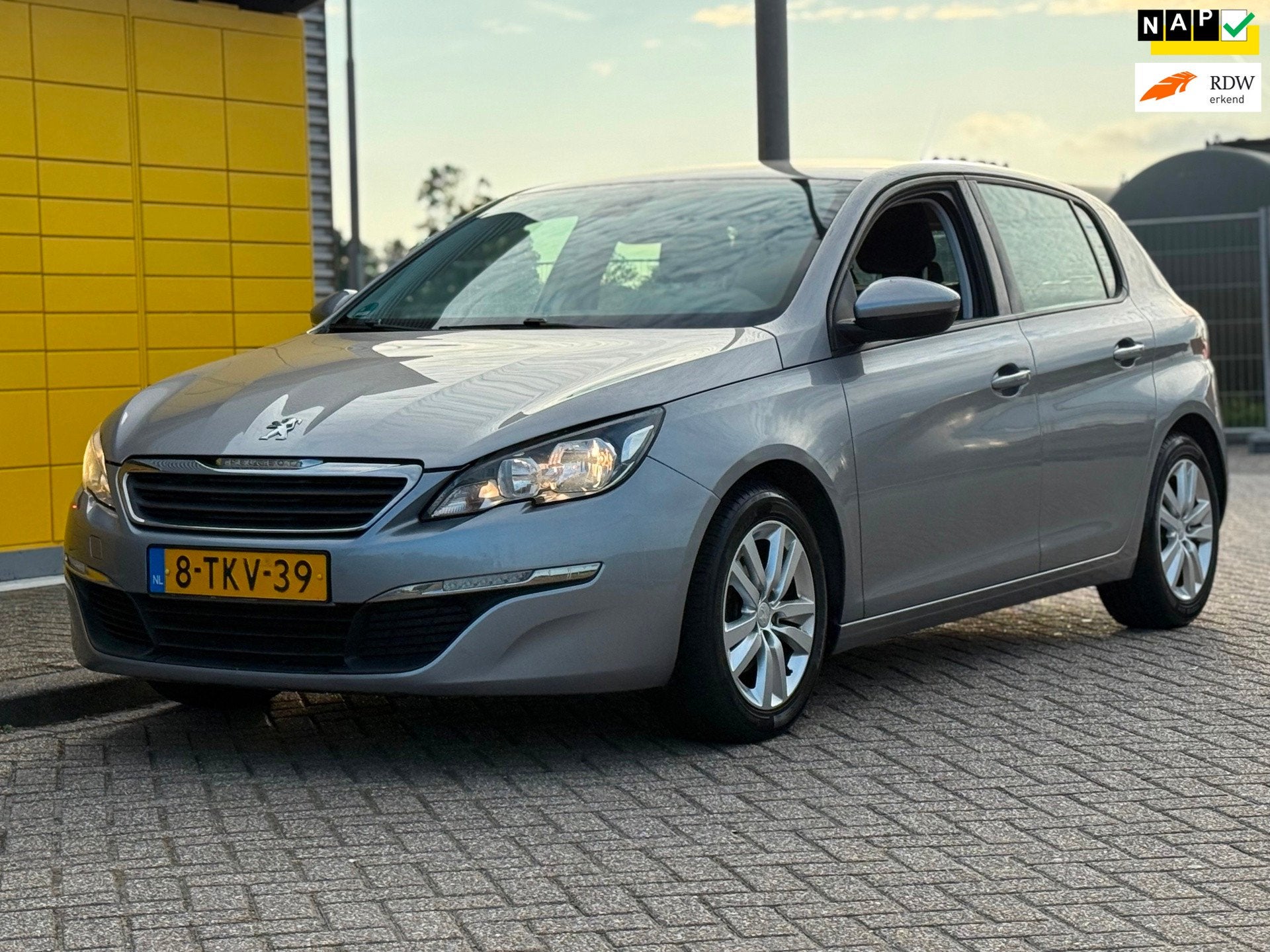 Peugeot 308 1.6 THP Allure Bj 2014 Airco Navi Pdc Volledig o, Auto's, Euro 5, Gebruikt, 4 cilinders, 49 €/maand