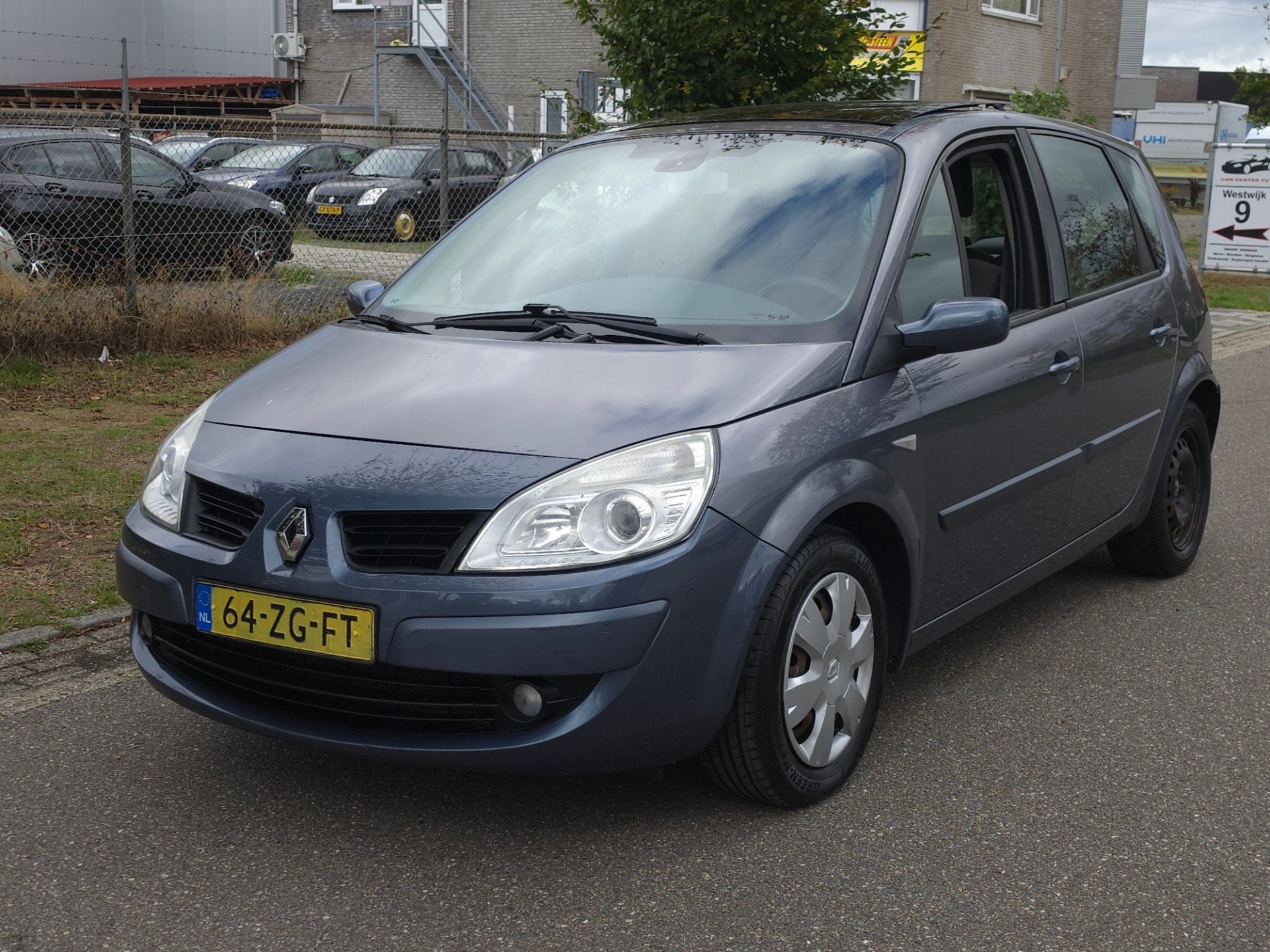 Renault Scénic 2.0-16V Business Line Automaat NIEUW APK NAP, 1998 cc, Zwart, 4 cilinders, Blauw