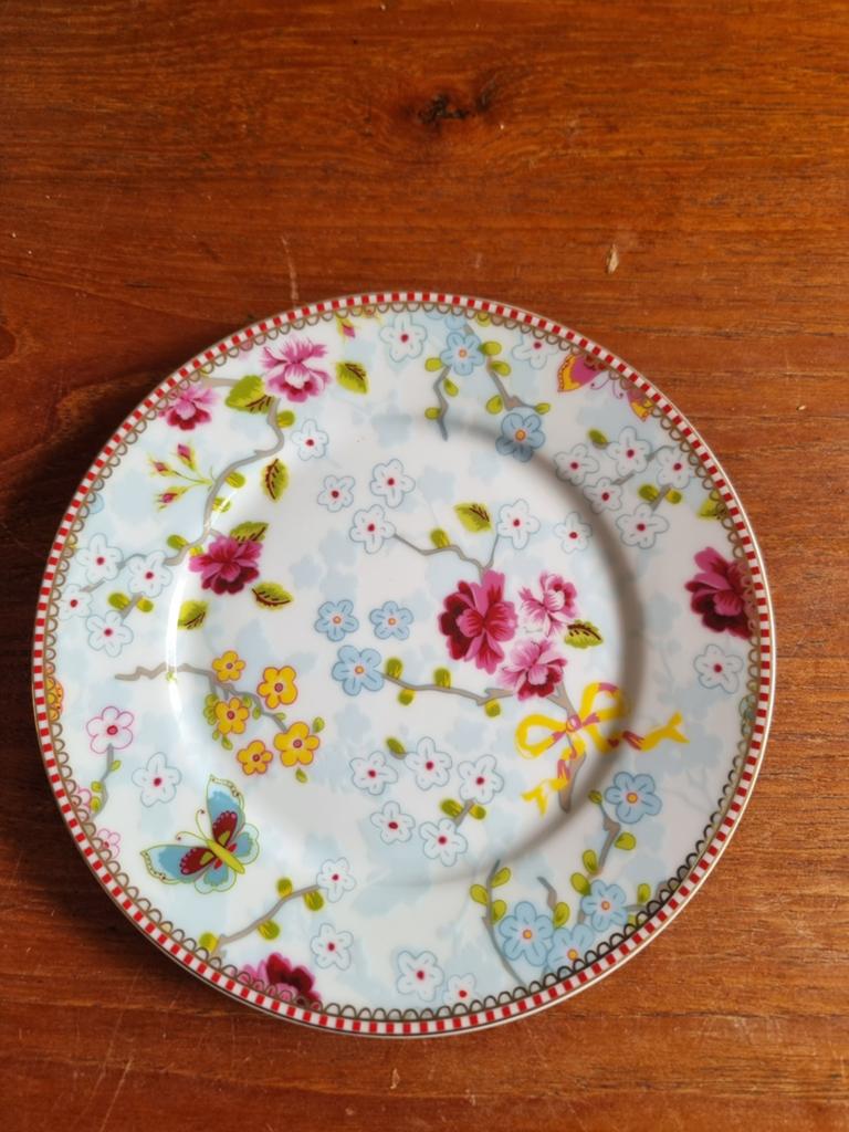 Op zoek naar PiP Studio Ontbijtbord 17 cm, Ophalen of Verzenden, Zo goed als nieuw, Bord(en), Overige stijlen