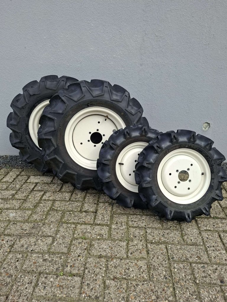 Set tractorbanden met velg voor compact- / minitractor ISEKI, Tuin en Terras, Niet ingevuld, Niet ingevuld, Ophalen of Verzenden
