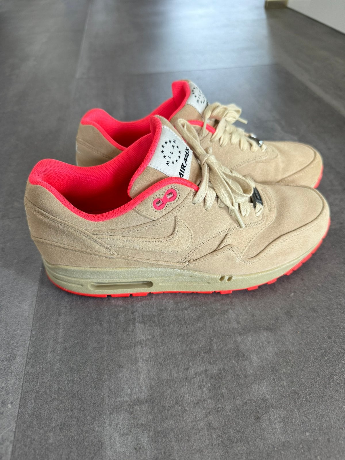Nike Air Max 1 Home Turf Milan - maat 40,5, Overige kleuren, Ophalen of Verzenden, Sneakers of Gympen, Zo goed als nieuw