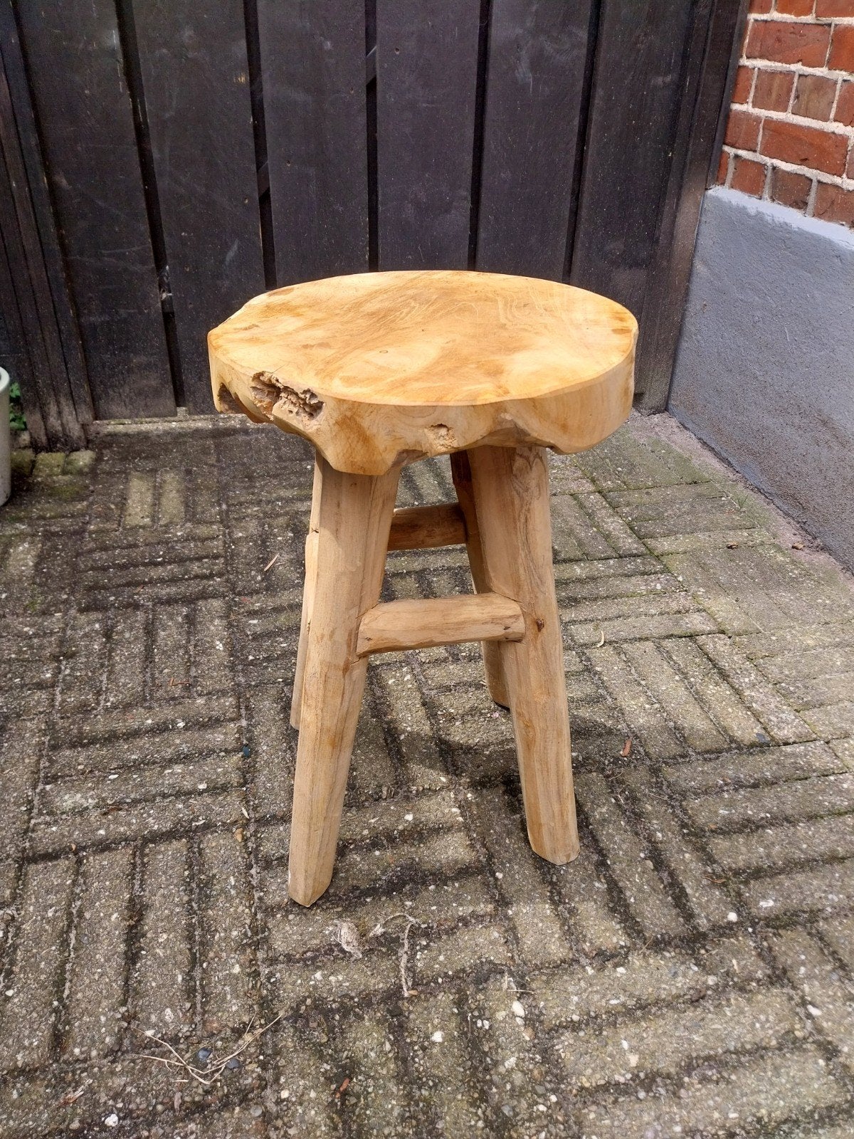 Massief houten krukje., Ophalen of Verzenden, Zo goed als nieuw, Hout