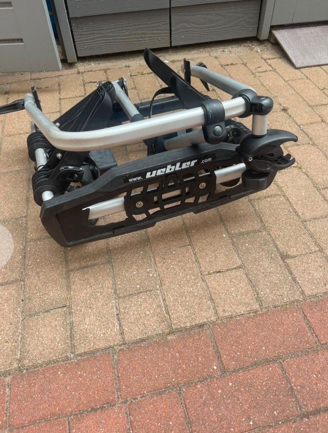 Ueber fietsendrager, Auto diversen, Fietsendragers, Ophalen, Zo goed als nieuw, Brede banden, 2 fietsen