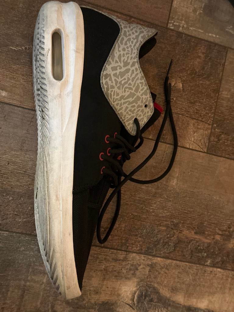 Jordan sneakers zwart maat 44, Ophalen of Verzenden, Gedragen, Zwart, Sneakers of Gympen
