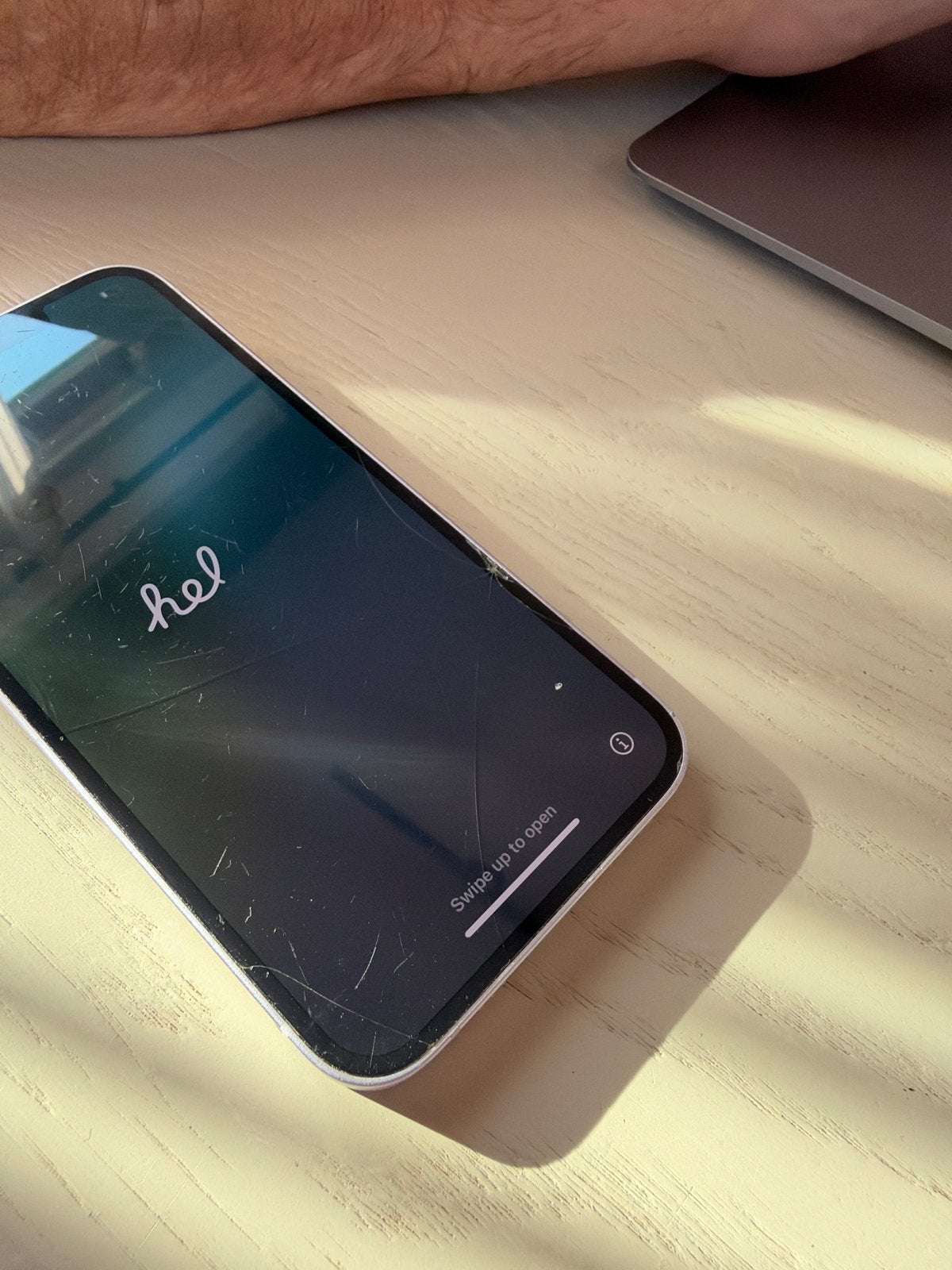 Defecte iPhone 14 - Scherm, achterkant en beeld kapot, Ophalen of Verzenden, Niet werkend, IPhone 14
