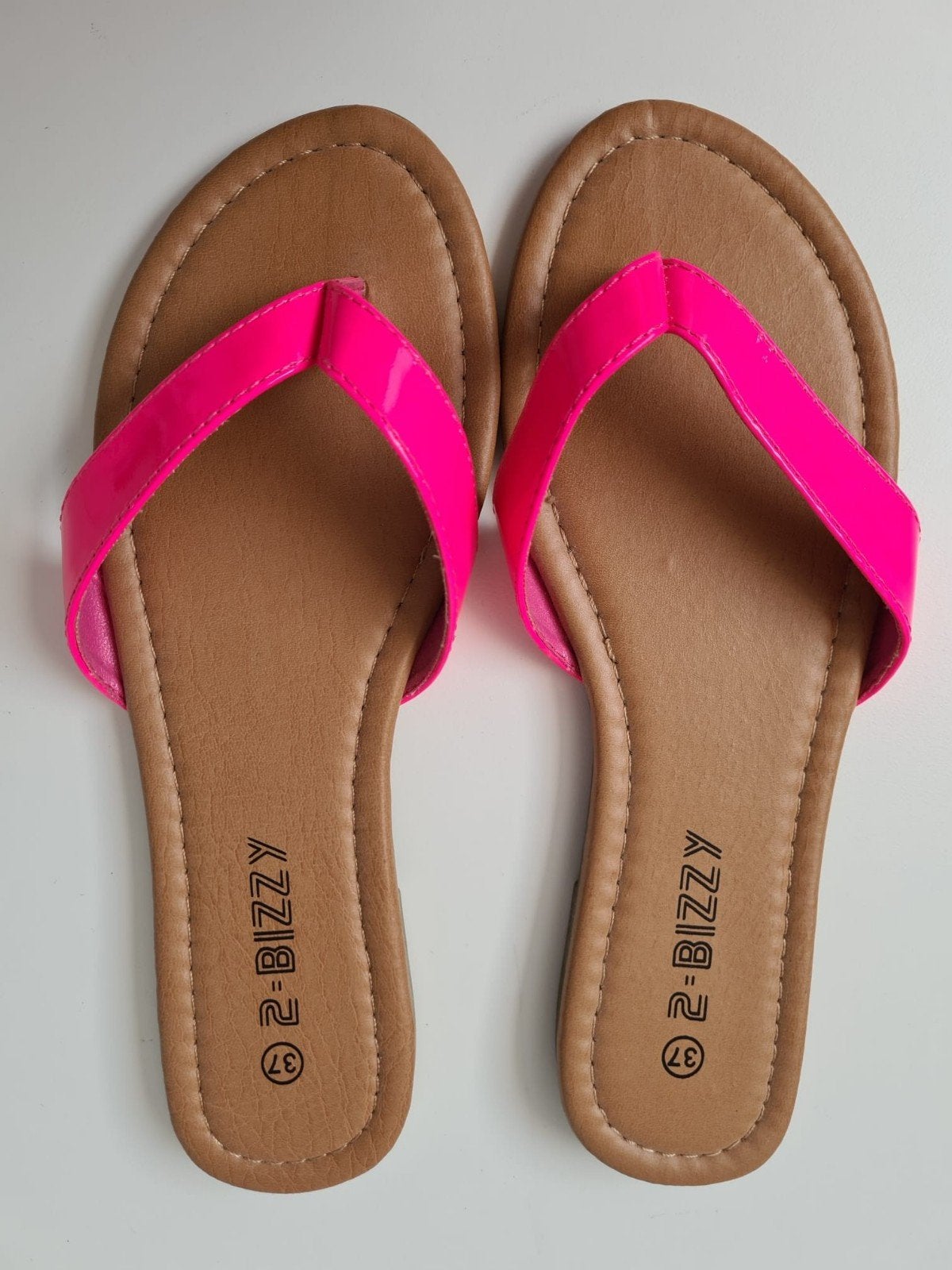 Neon roze teenslippers, slippers maat 37, Slippers, 2-Bizzy, Nieuw, Ophalen of Verzenden