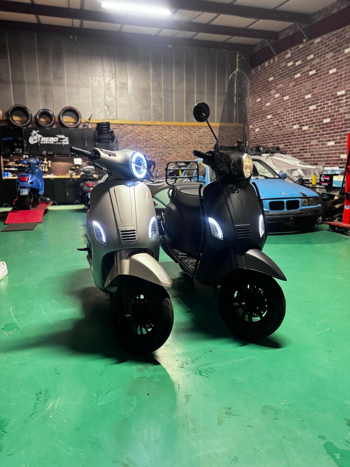AGM VX50i & Senzo 50cc Scooters - Recent Onderhoud, Fietsen en Brommers, Ophalen of Verzenden, Gebruikt, Benzine, Overige merken