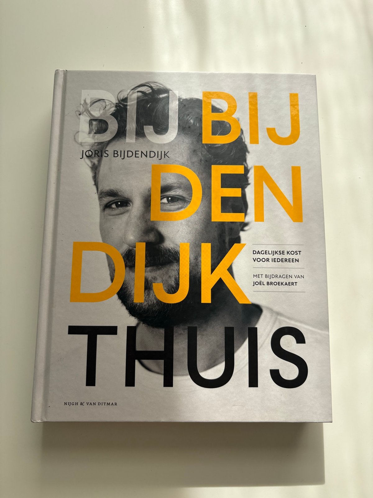 Bij Bijdendijk Thuis - Joris Bijdendijk (Hardcover), Boeken, Kookboeken, Ophalen of Verzenden, Zo goed als nieuw, Nederland en België