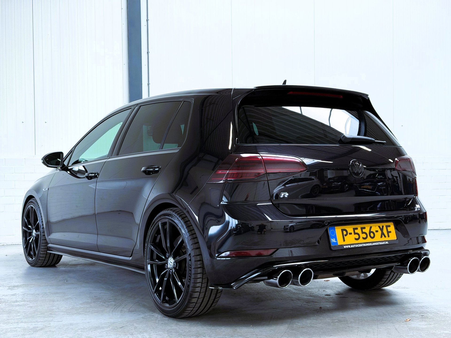 Volkswagen Golf 2.0 TSI 4Motion R|Keyless|Remus|Helix, Auto's, Gebruikt, 4 cilinders, 1984 cc, Alcantara