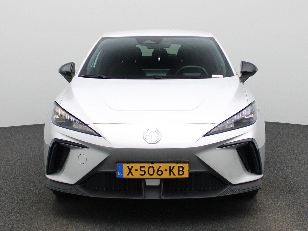 MG 4 Comfort 64 kWh | Carplay | Led koplampen | 3-fase boord, Auto's, MG, Automaat, 12 maanden, Gebruikt, Origineel Nederlands