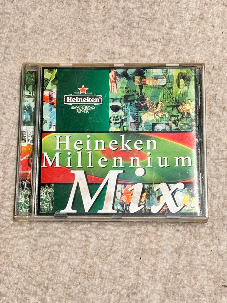 Heineken Millennium Mix CD - Zeldzaam verzamelobject, Ophalen of Verzenden, Zo goed als nieuw, Overige typen, Heineken