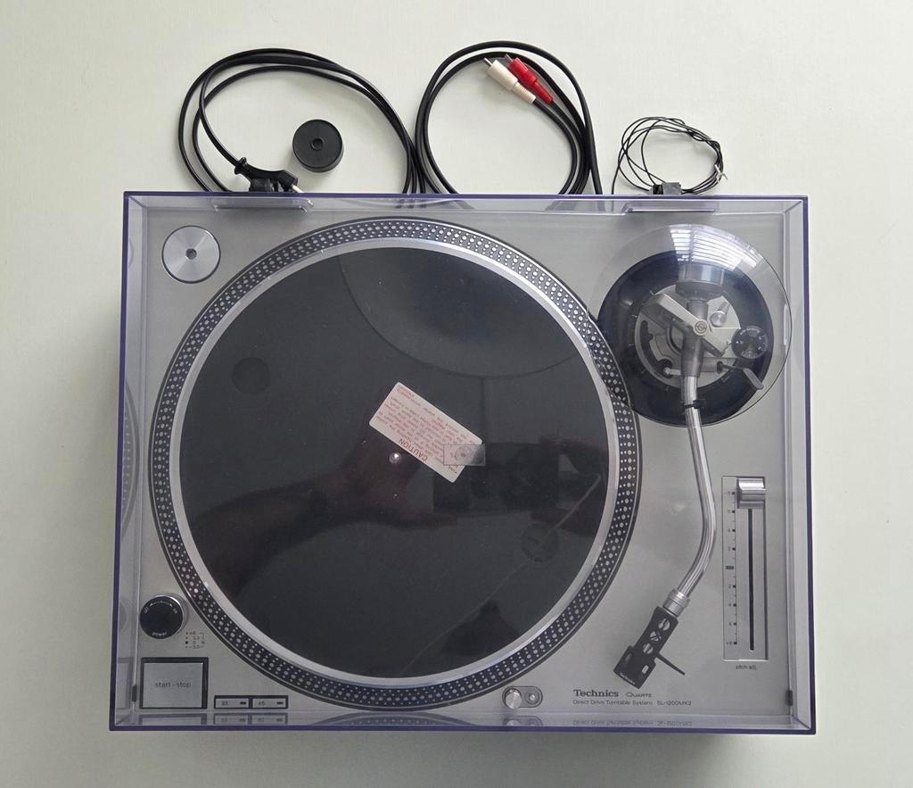 Technics 1200 MK2 in nieuwstaat met Stanton naald, Ophalen, Pitch-regelaar, Zo goed als nieuw, Platenspeler