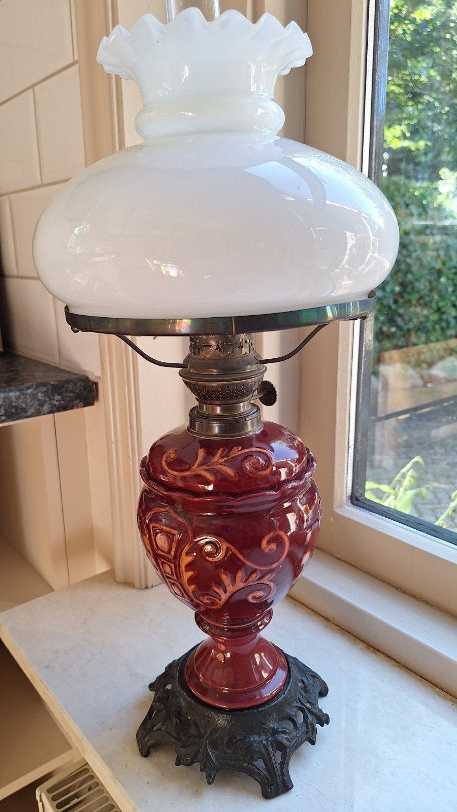 Antieke tafellamp, klassieke olielamp of petroleumlamp, Antiek en Kunst, Ophalen