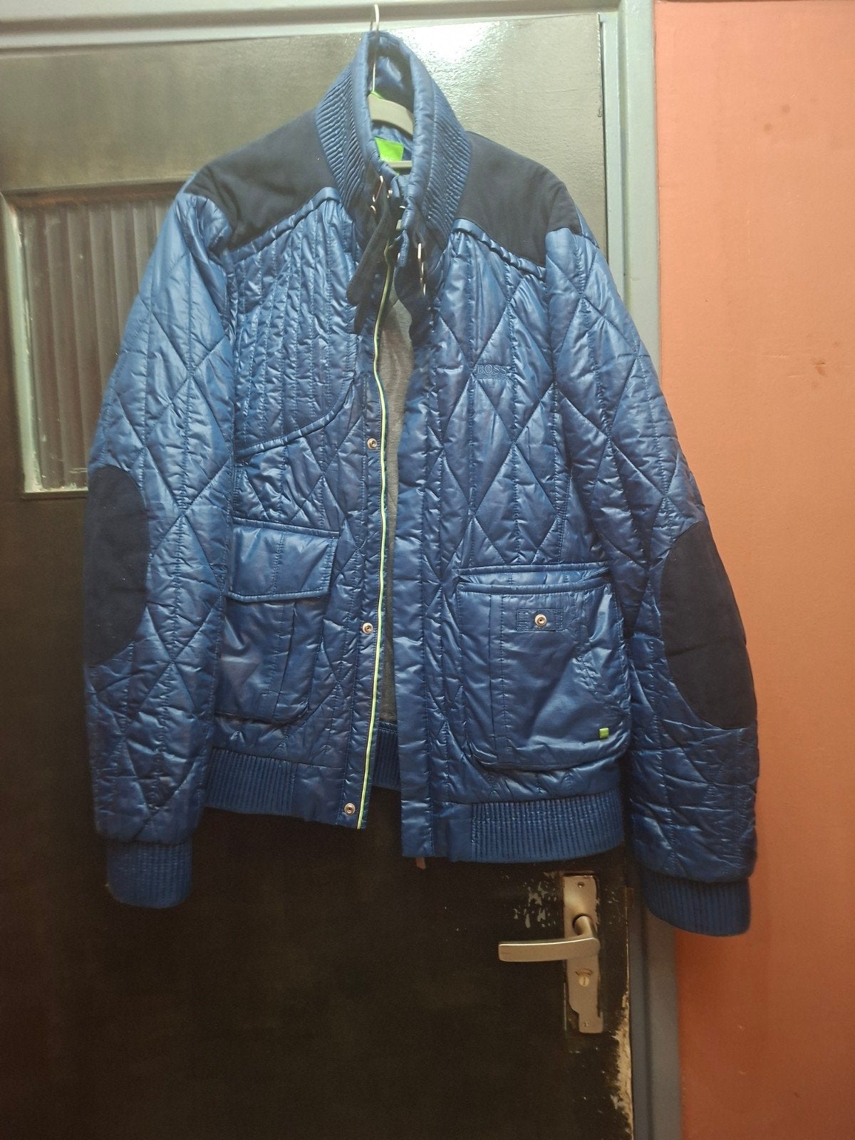 Hugo Boss gewatteerde jas - Maat L, Maat 52/54 (L), Blauw, Ophalen of Verzenden, Zo goed als nieuw