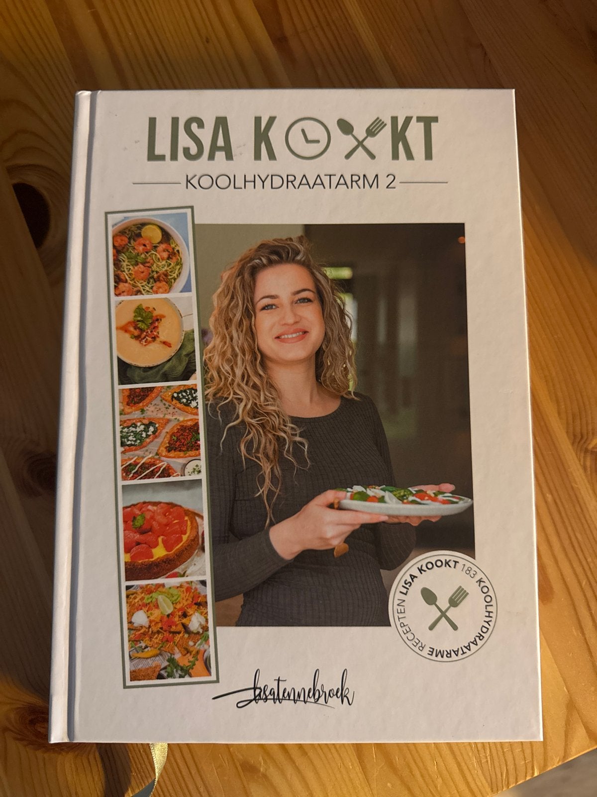 Lisa Kookt Koolhydraatarm 2 - Kookboek, Voorgerechten en Soepen, Ophalen of Verzenden, Zo goed als nieuw, Gezond koken