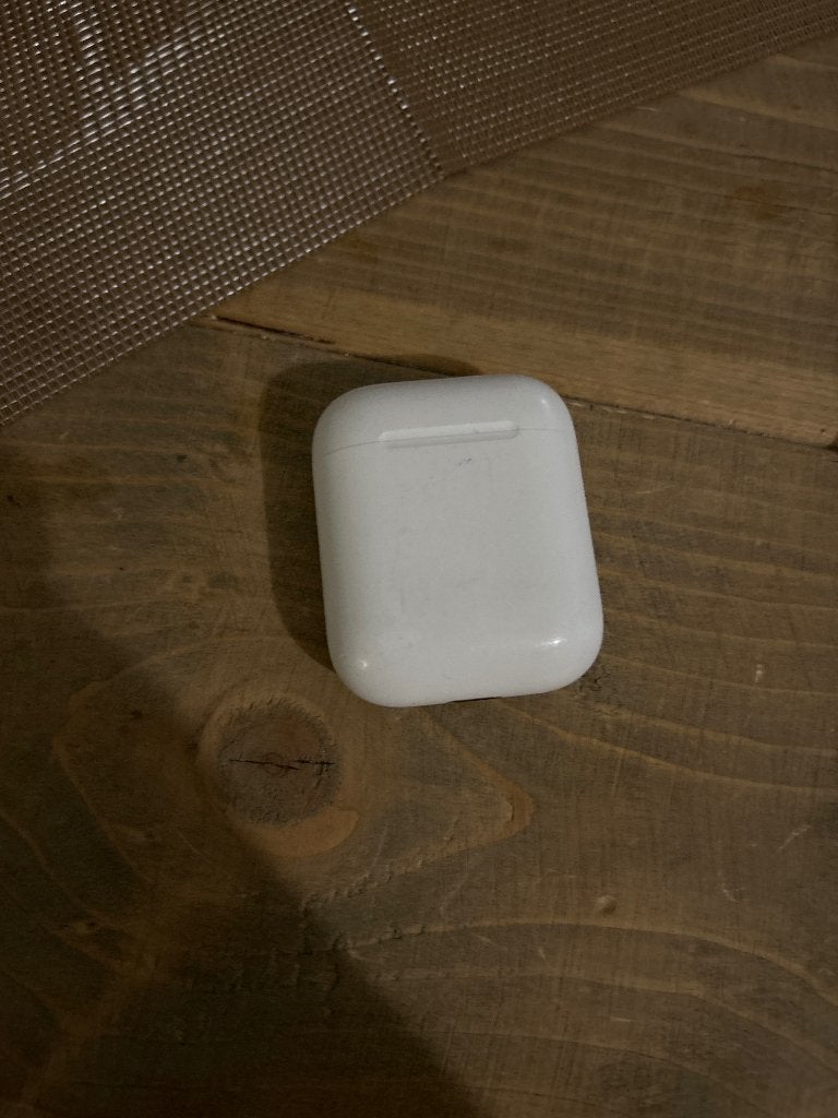AirPod case generatie 2 (zonder oordoppen), Ophalen of Verzenden, Gebruikt, Wit, Apple